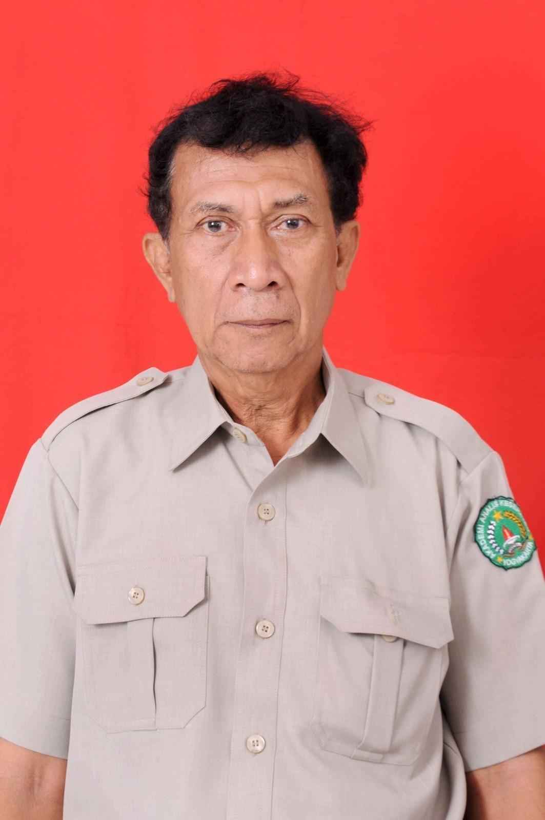 Y. Sugeng Sujarwo,HS,SKM.,M.Kes.